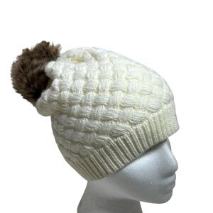 J. Crew knit Pom-Pom Beanie in Cream With a Faux-Fur Pom-Pom Winter  Beanie Hat